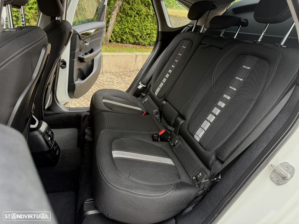 BMW 216 Active Tourer d Line Sport - 26