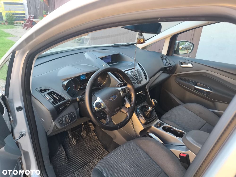 Ford C-MAX - 12