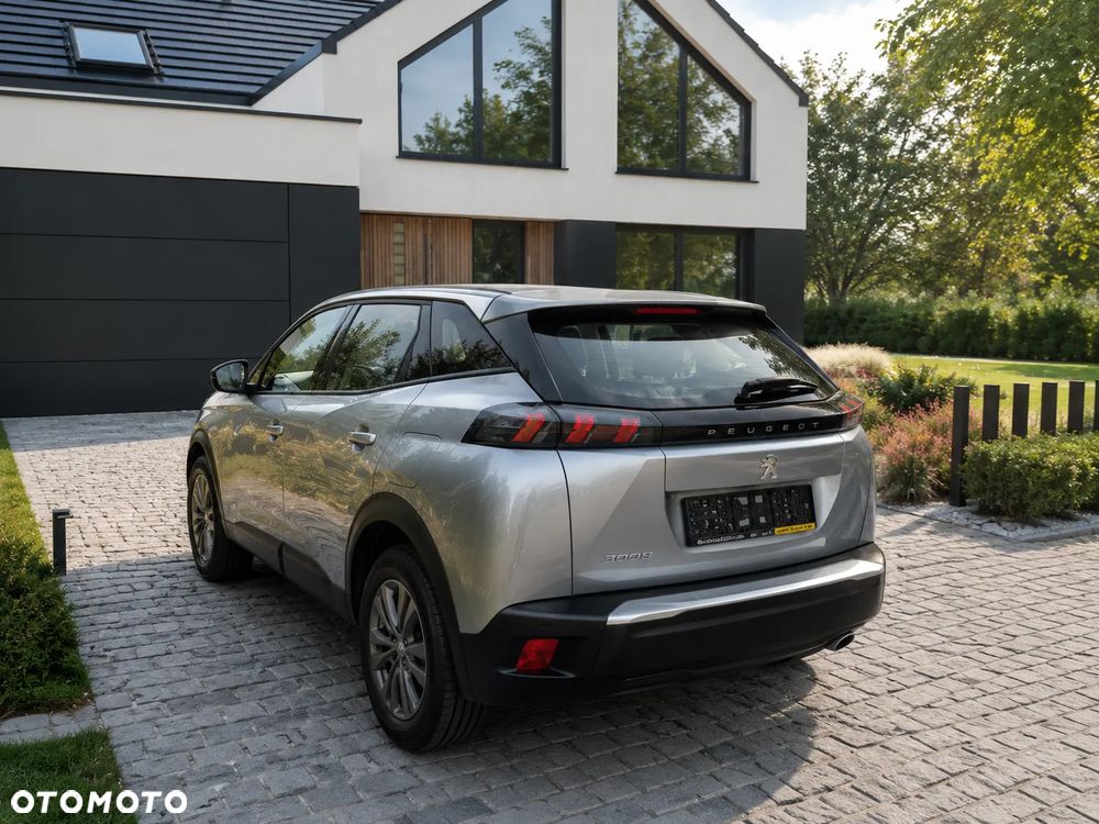 Peugeot 2008 PureTech 100 Allure S&S BVM6 - 1
