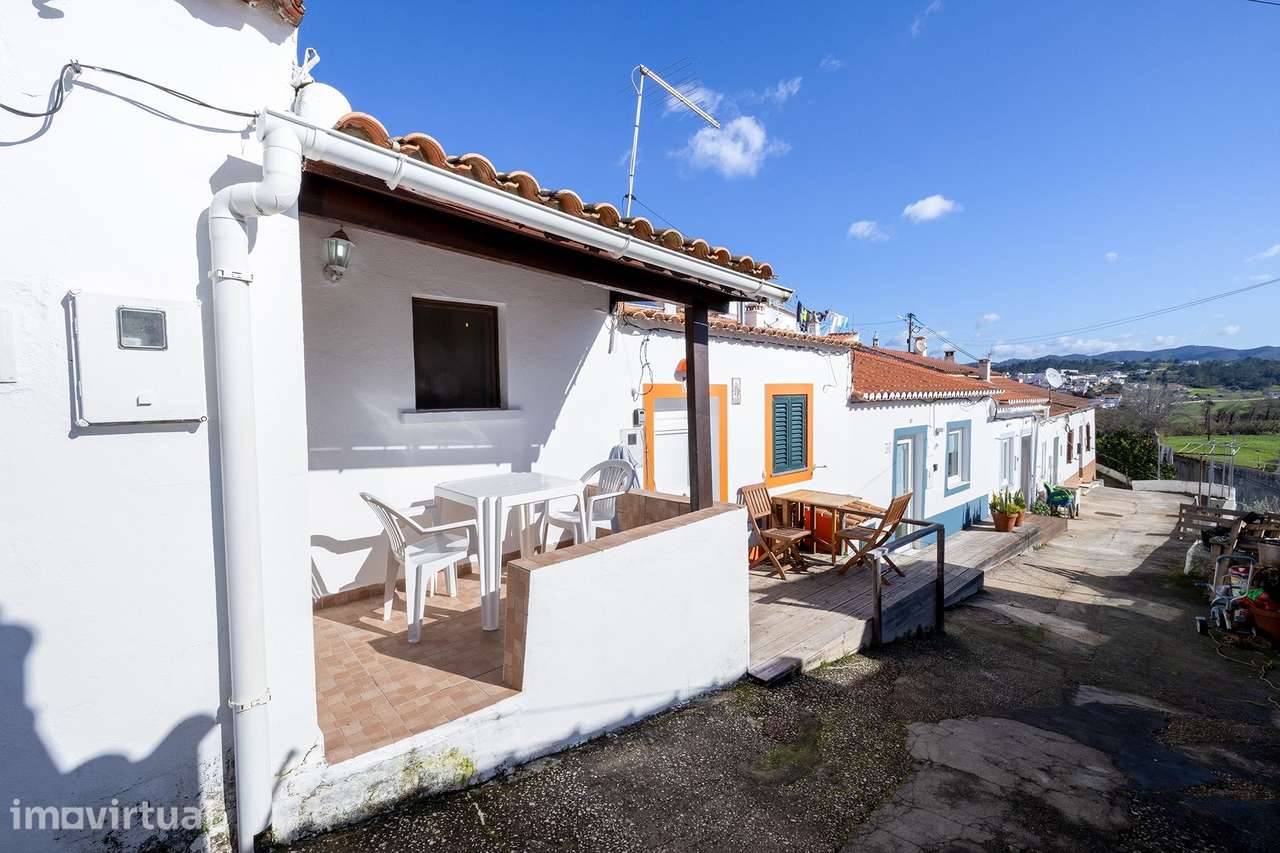CASINHA TÍPICA PARA VENDA NA VILA DE ALJEZUR T1 - Grande imagem: 2/16