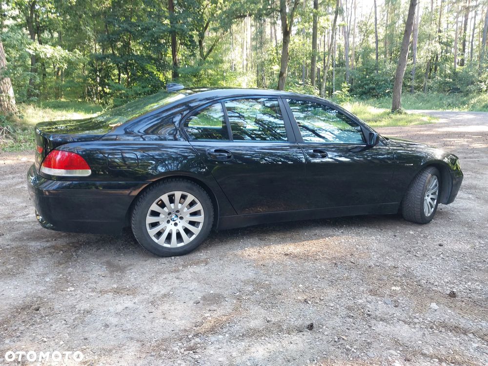 BMW Seria 7 - 11