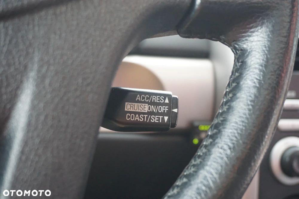 Mitsubishi Galant - 26