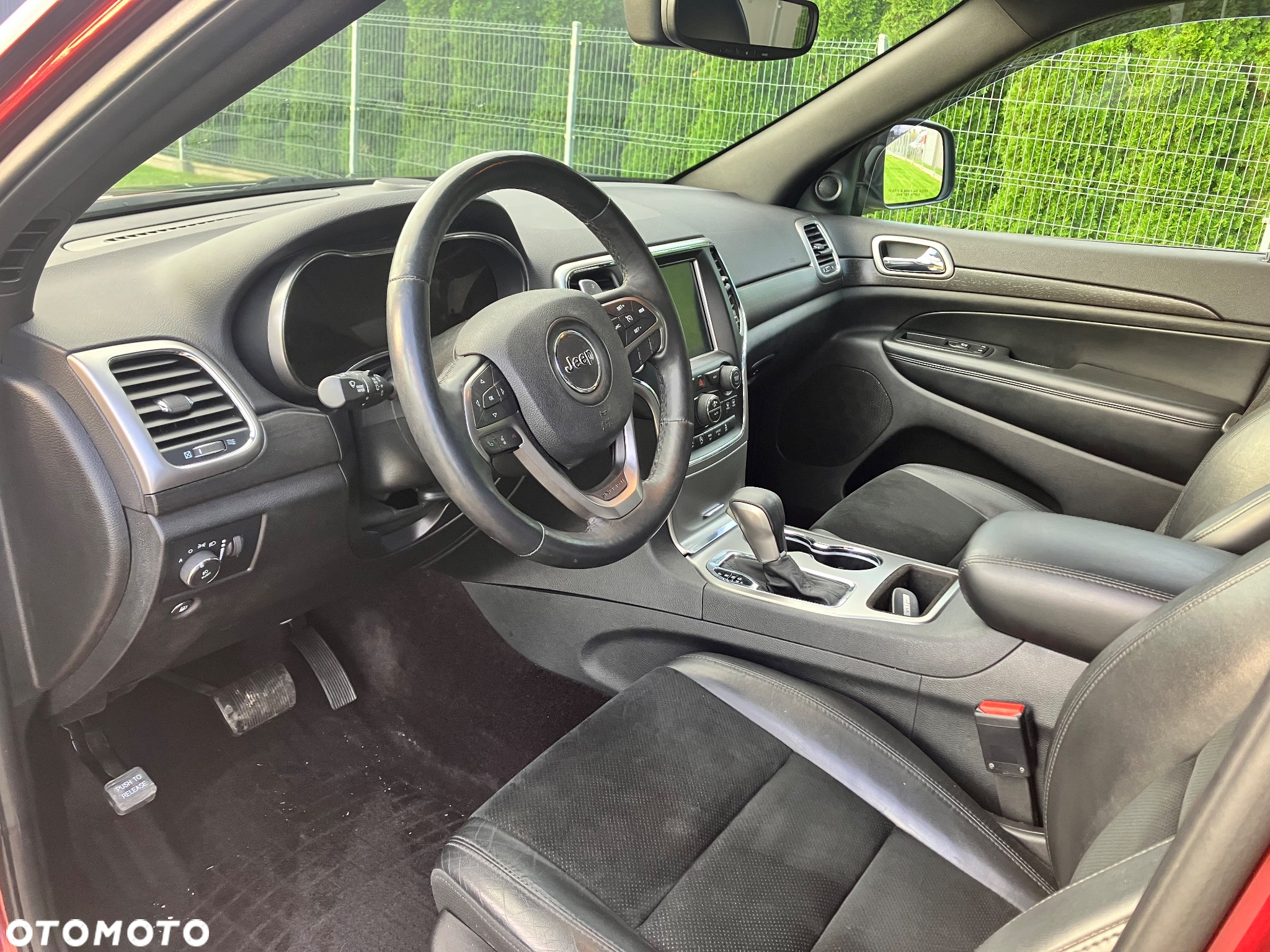 Jeep Grand Cherokee - 11