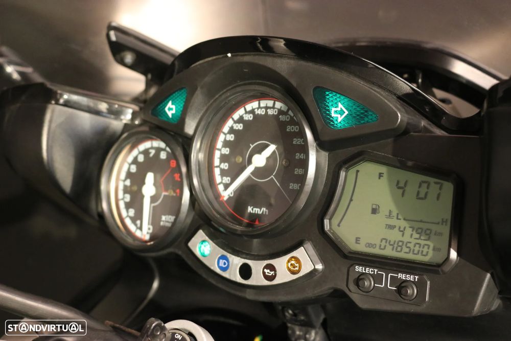 Yamaha FJR 1300 - 11