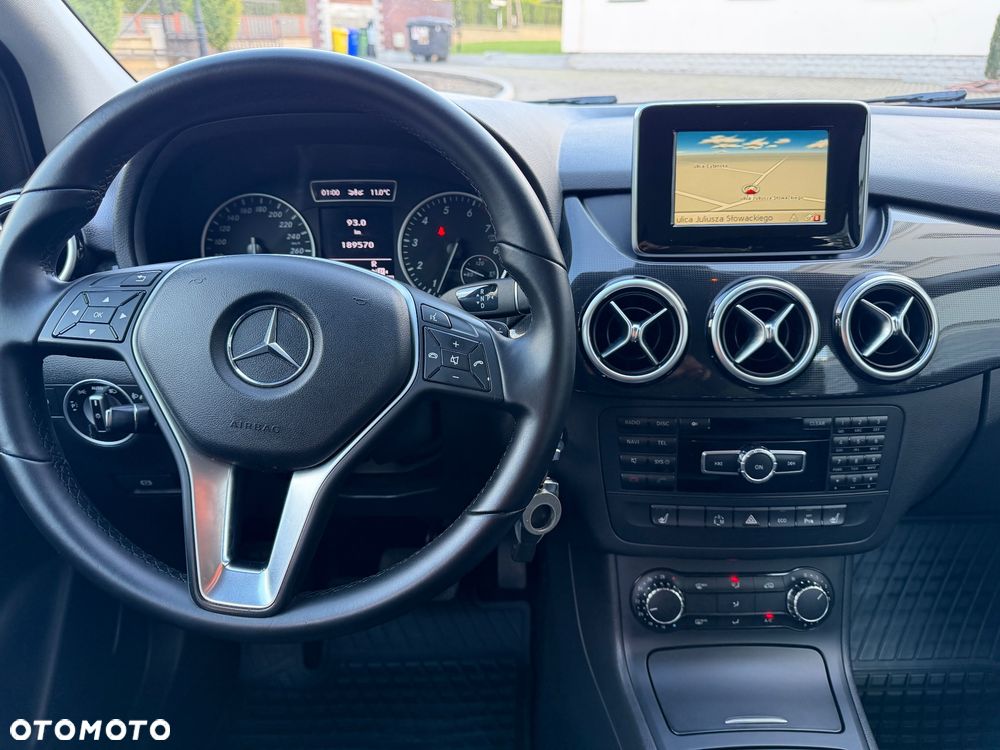 Mercedes-Benz Klasa B 180 (BlueEFFICIENCY) 7G-DCT - 30
