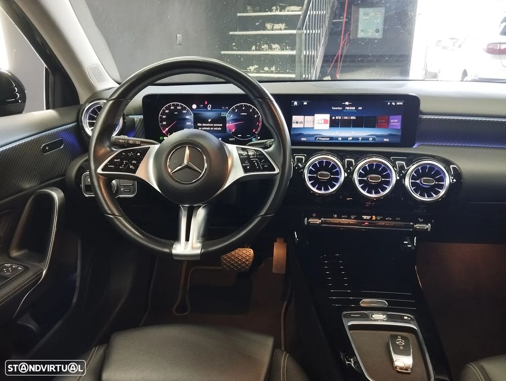 Mercedes-Benz A 200 Style Plus Aut. - 17