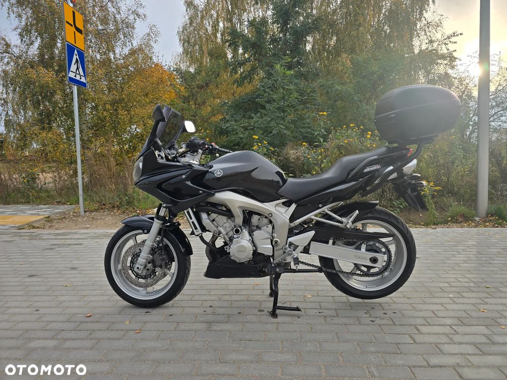 Yamaha FZ6