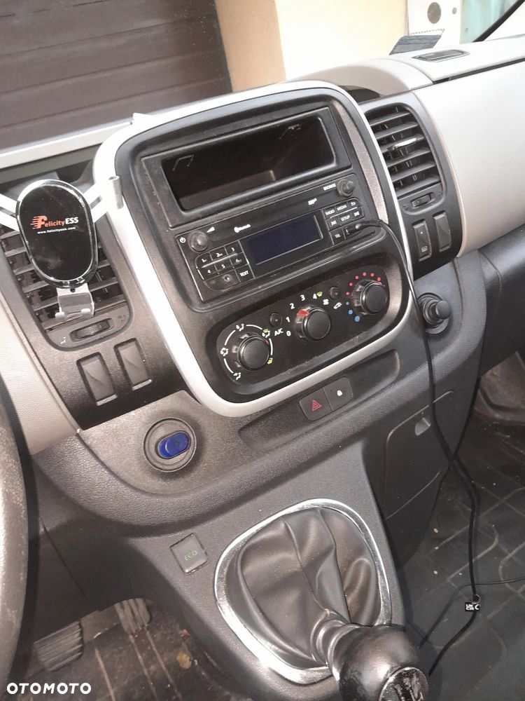 Renault trafic - 5