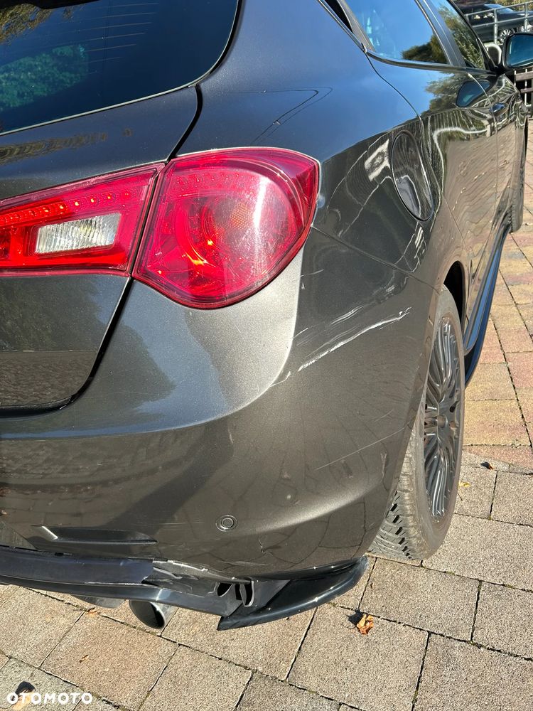 Alfa Romeo Giulietta 2.0 JTDM Distinctive - 12