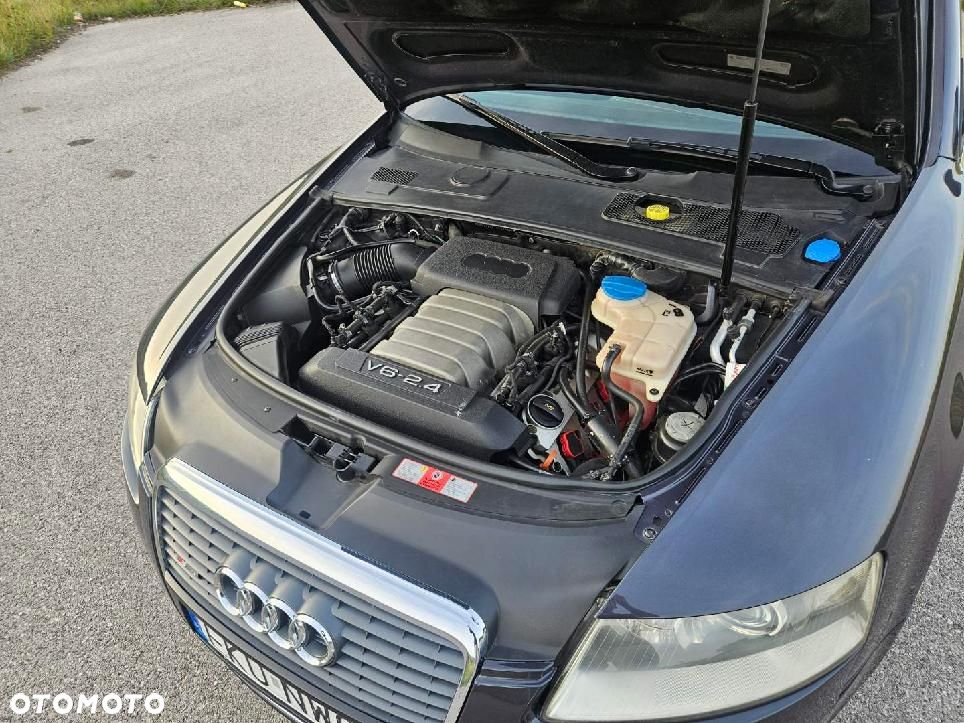 Audi A6 Limousine 2.4 - 6