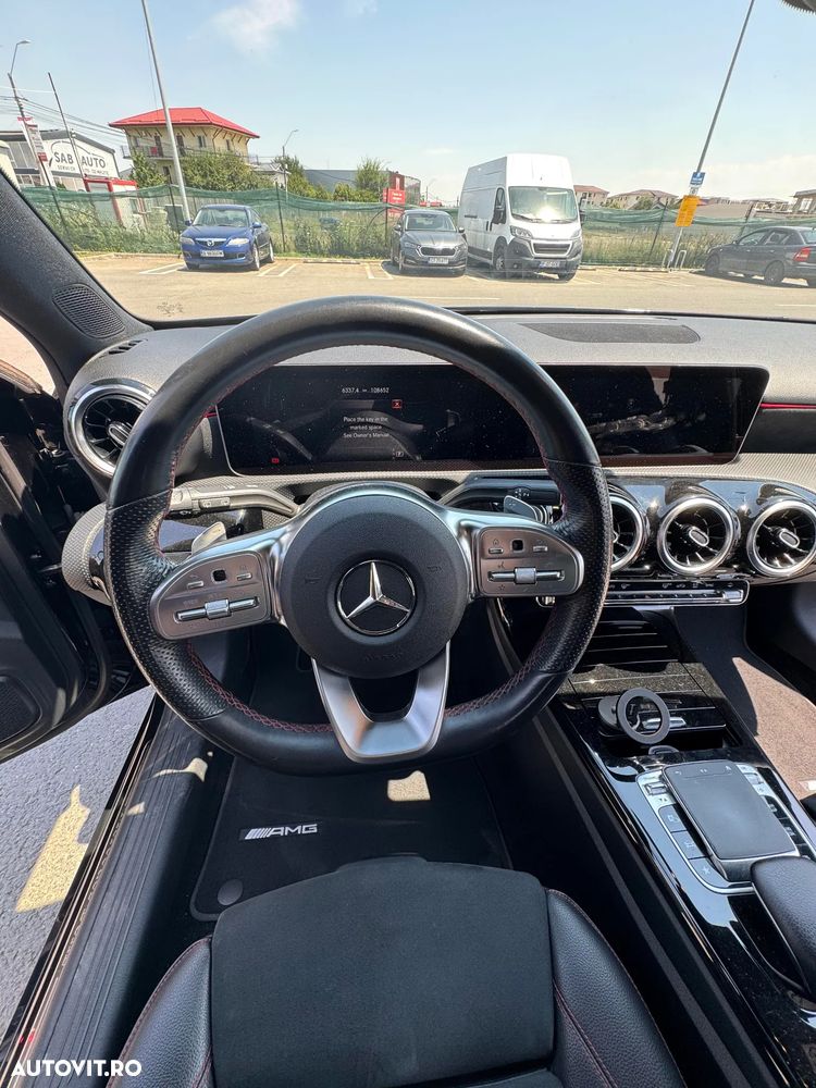 Mercedes-Benz A 180 7G-DCT AMG Line - 14