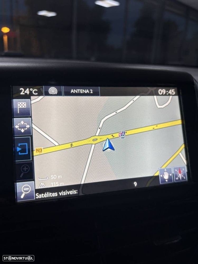 Peugeot 208 1.2 PureTech Style - 12