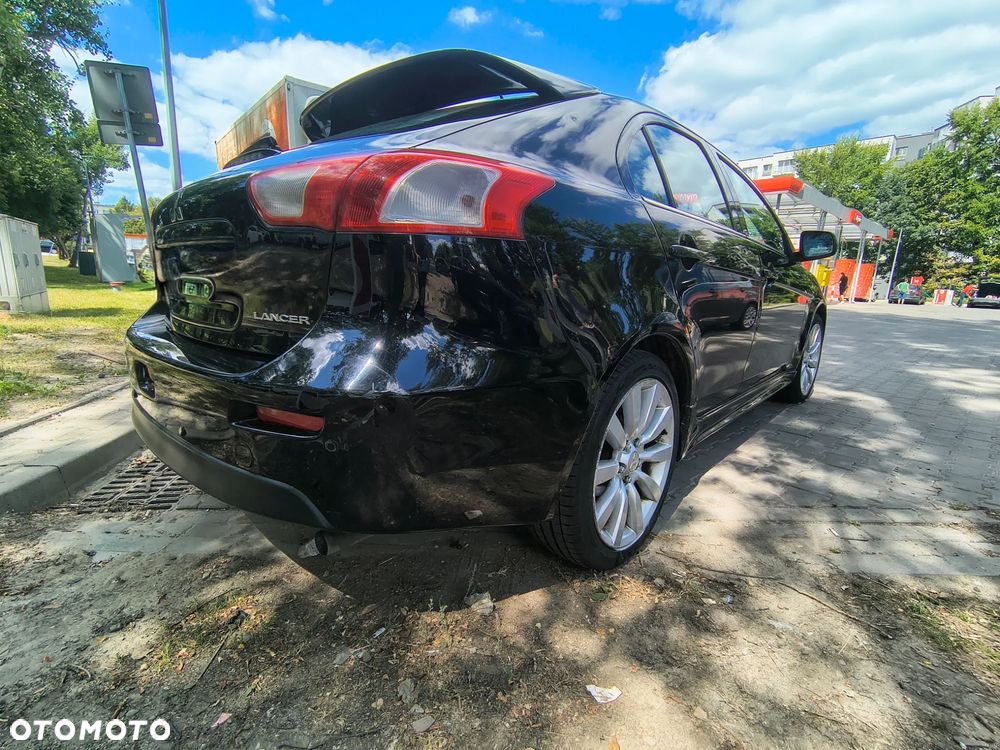 Mitsubishi Lancer 1.8 Intense - 14