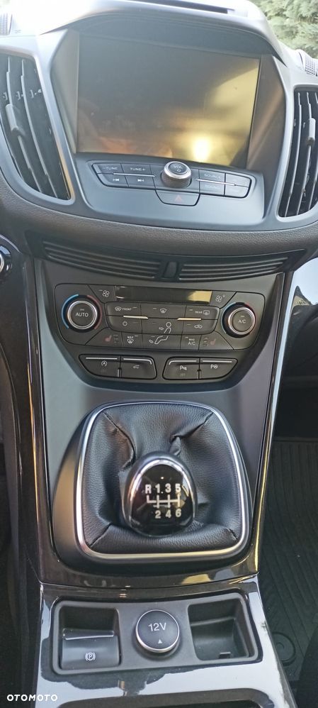 Ford Kuga - 10
