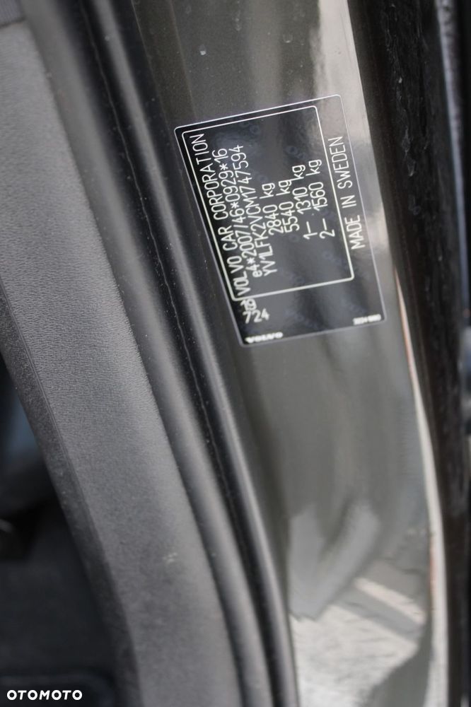 Volvo XC 90 - 16