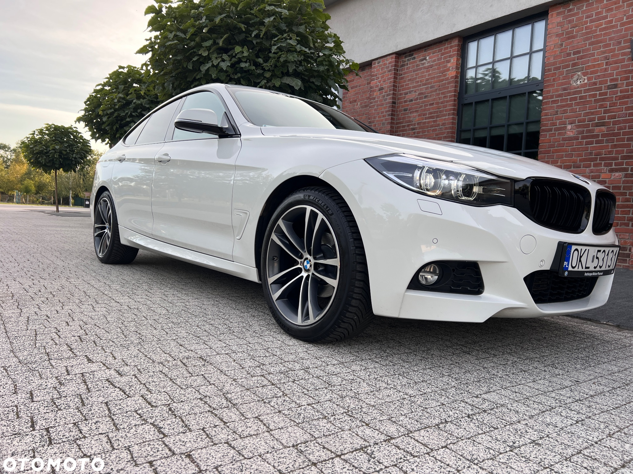 BMW 3GT 318d M Sport - 11