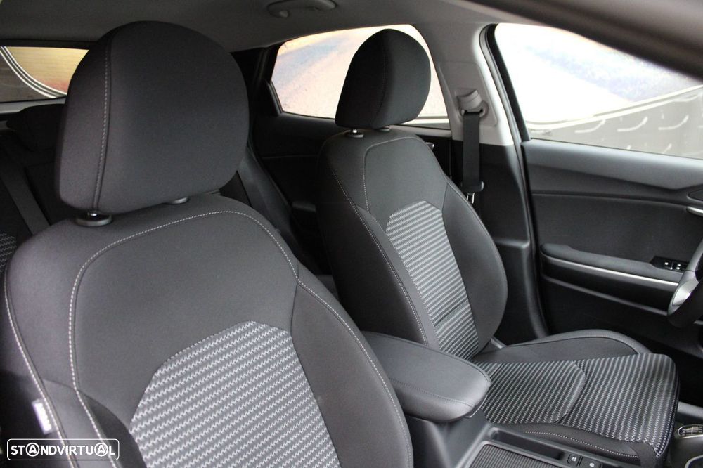 Kia XCeed 1.5 T-GDi Sport - 13