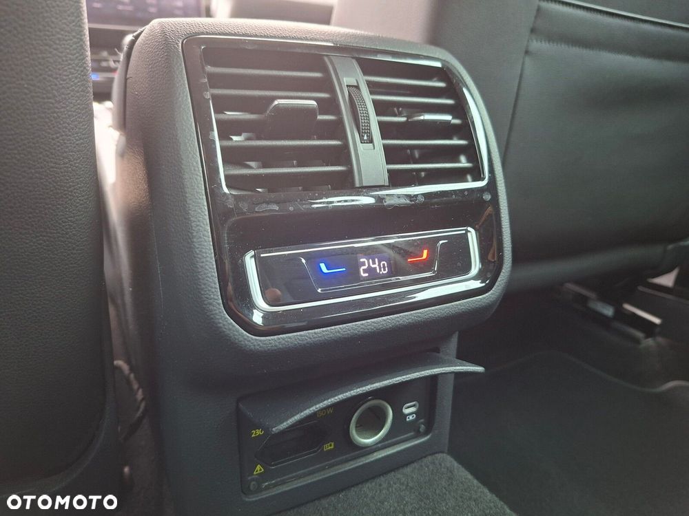 Volkswagen Passat Alltrack - 16