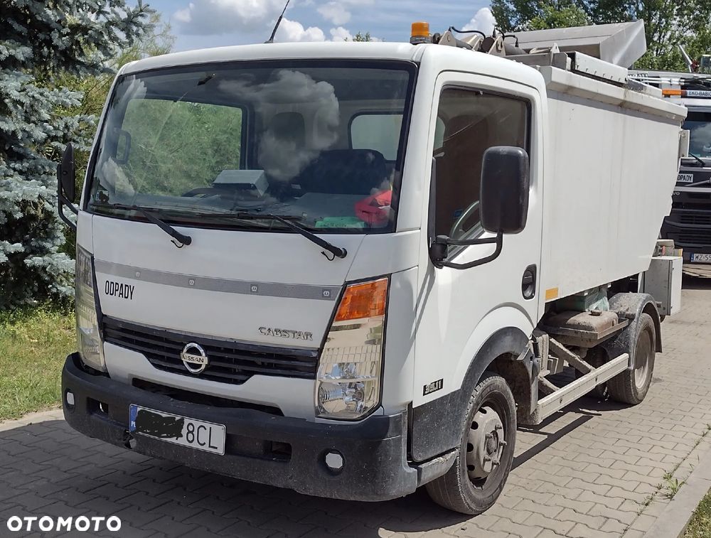 Nissan Cabstar - 1