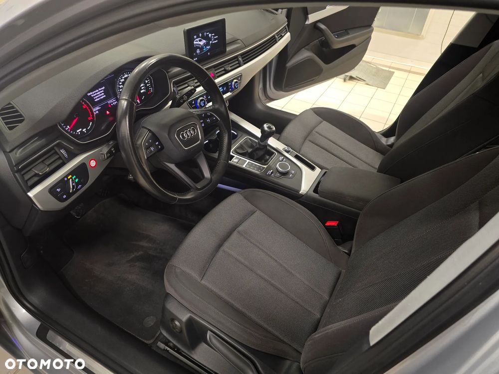 Audi A4 Avant 2.0 TDI DPF Attraction - 20