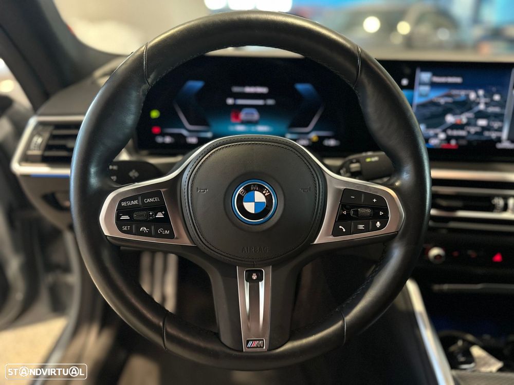 BMW i4 eDrive40 Pack Desportivo M - 16