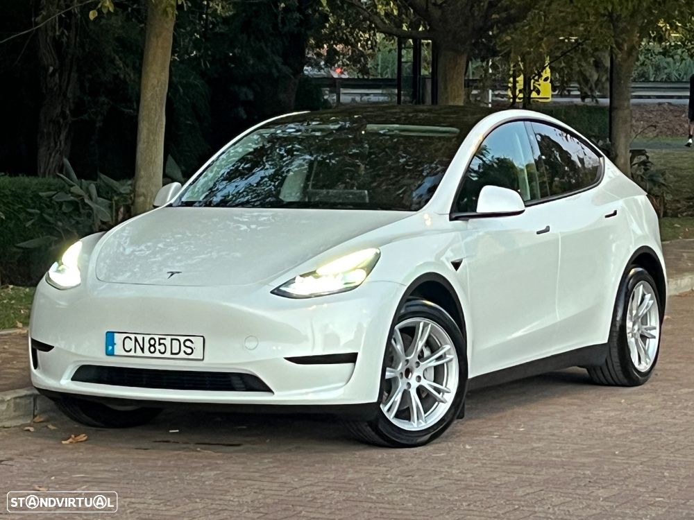 Tesla Model Y RWD - 4