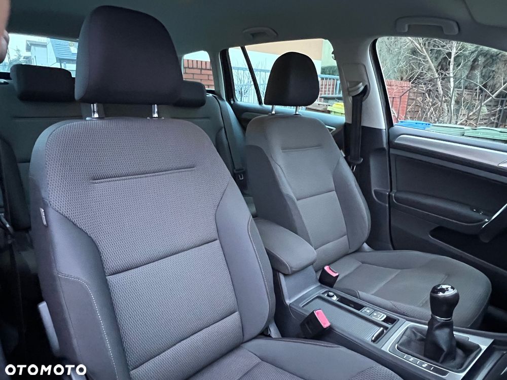 Volkswagen Golf 1.6 TDI BlueMotion Technology Comfortline - 26