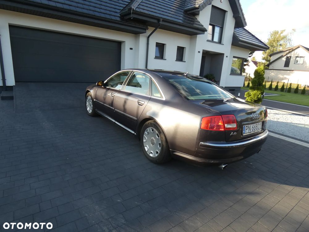 Audi A8 - 3
