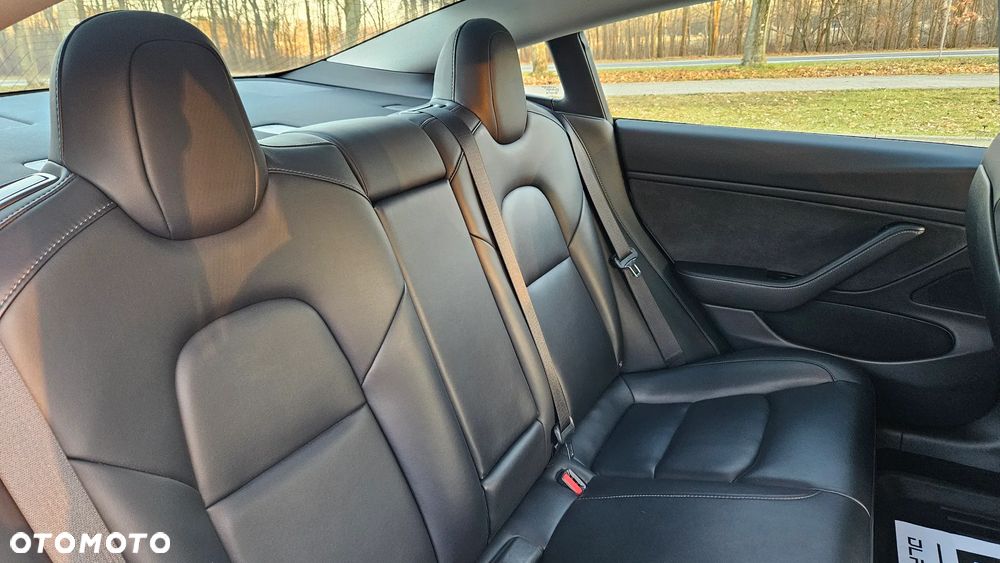 Tesla Model 3 - 27