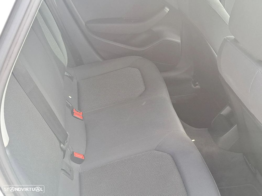 Audi A3 Sportback 1.6 TDI S-line - 27