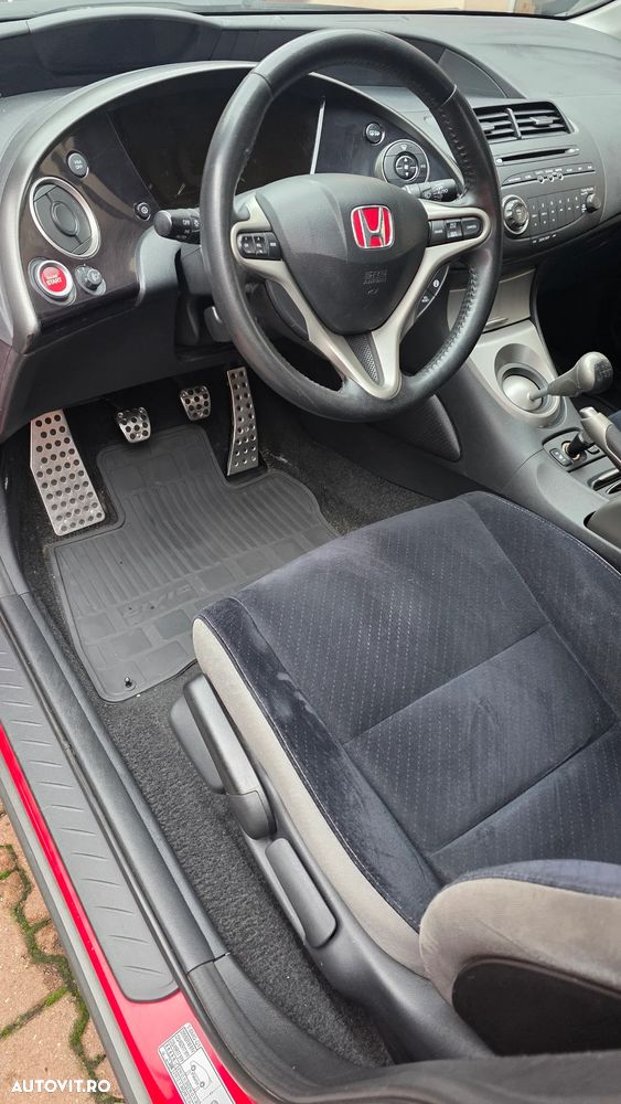 Honda Civic 1.8 TypeS Plus - 9
