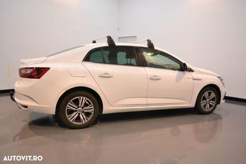 Renault Megane TCe 140 EDC GPF Intens - 4