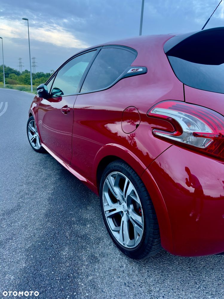 Peugeot 208 GTI 200 THP - 5