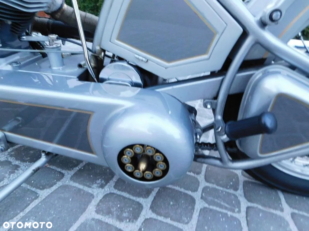 Harley-Davidson Inny - 32