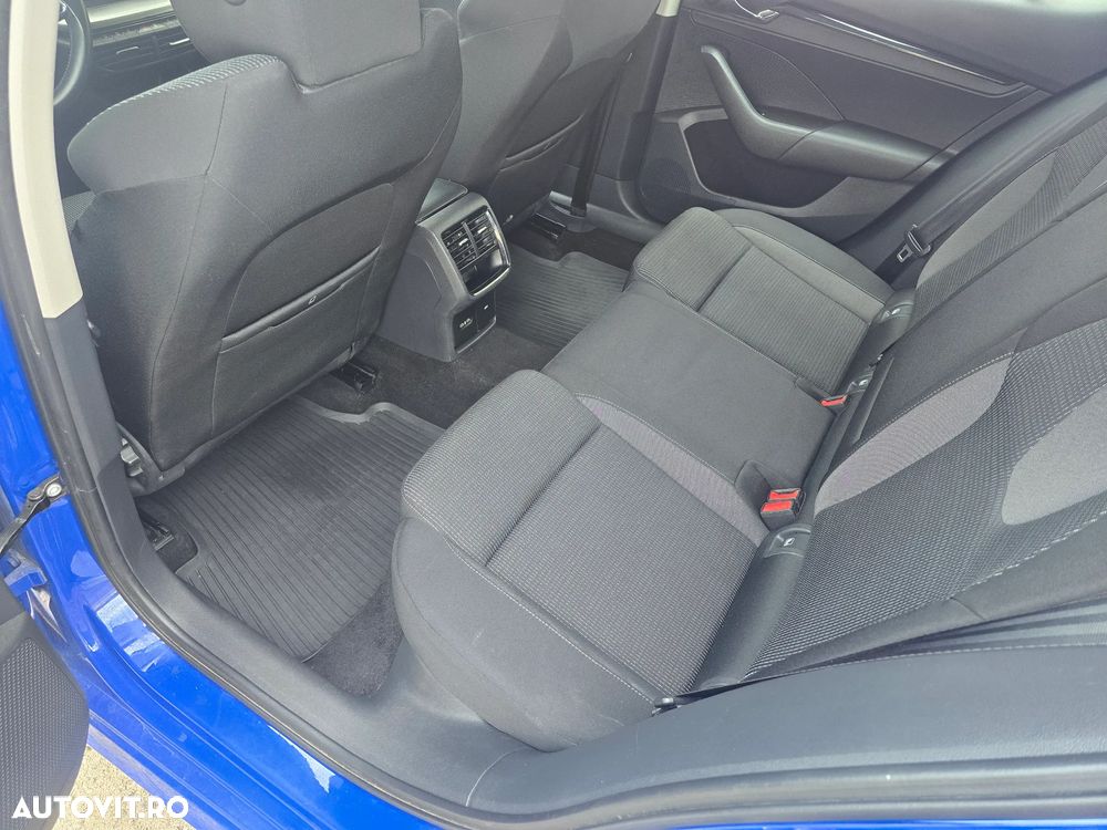 Skoda Octavia 1.5 TSI Ambition - 9