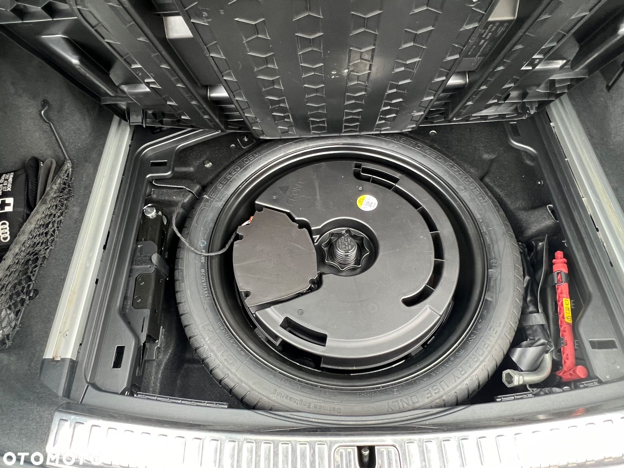 Audi A6 Avant 40 TDI quattro S tronic advanced - 36