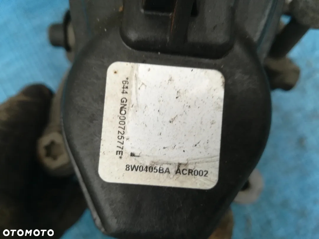 Audi A4 B9 A5 8W Zacisk Hamulcowy Tył Lewy 8W0405BA - 3