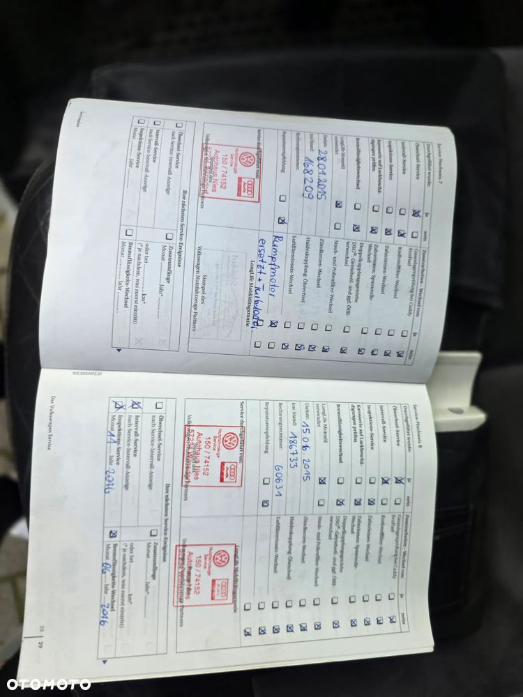 Volkswagen Multivan - 24