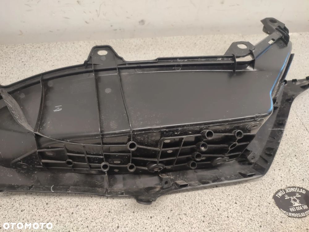 Podłoga, podest, owiewka, osłona Yamaha N-MAX 125 NMAX 125 - 12