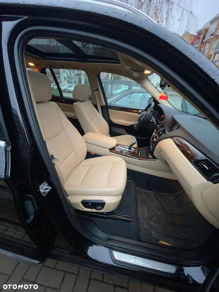 BMW X3 xDrive28i xLine - 14