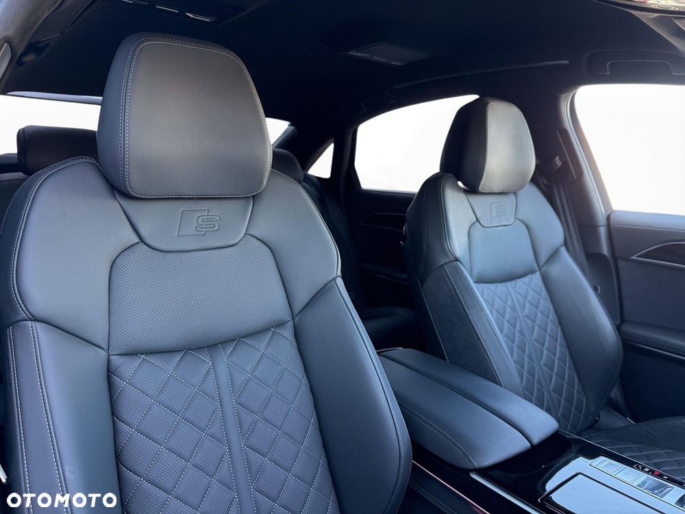 Audi A8 L 55 TFSI mHEV Quattro Tiptr - 27