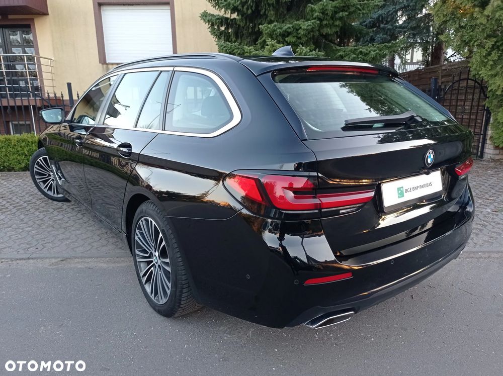 BMW Seria 5 520d Luxury Line sport - 28