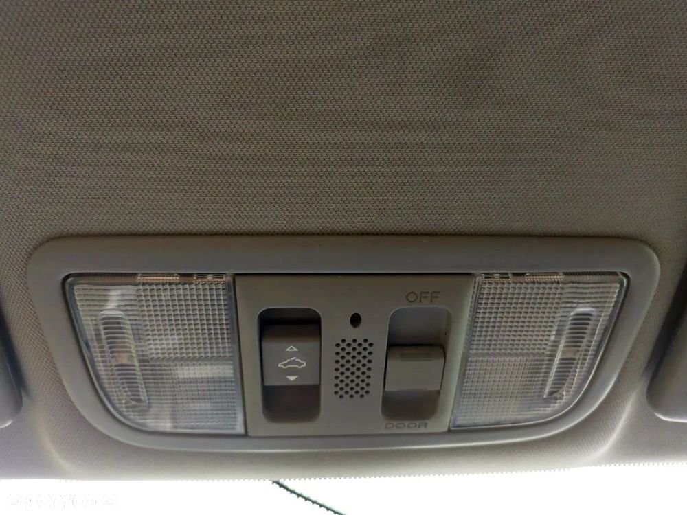 Honda Civic 1.8 Executive - 27