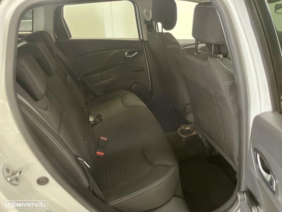 Renault Clio Sport Tourer 1.5 dCi Limited - 18