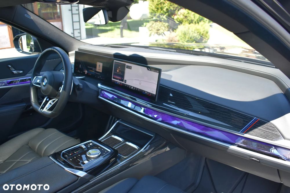 BMW Seria 7 740d xDrive mHEV Individual Edition sport - 35