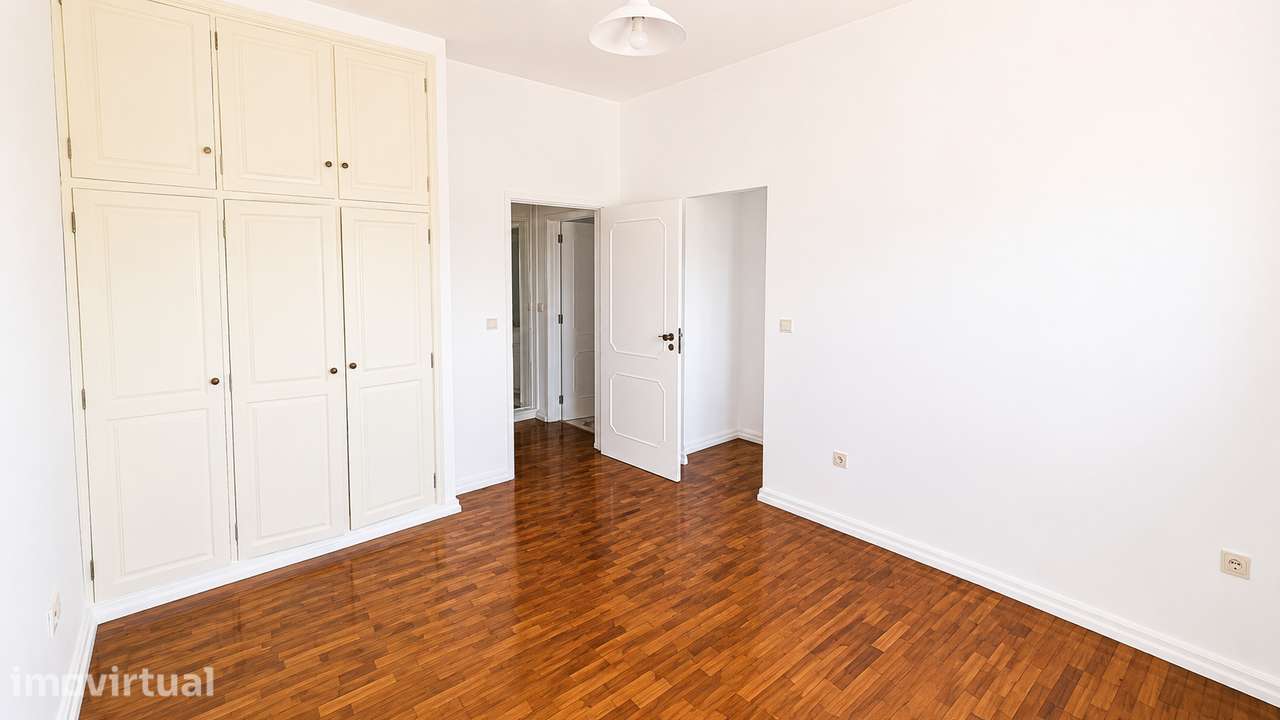 Quarto Suite para Arrendamento Próximo da Praia e do Centro [15m²] - Grande imagem: 3/9