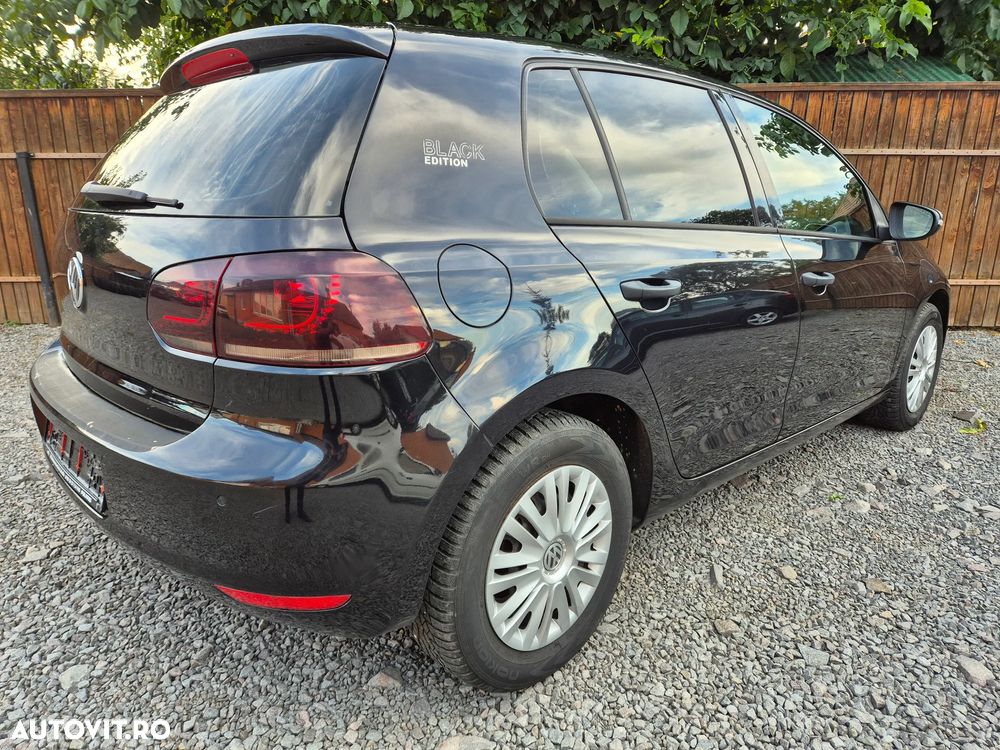 Volkswagen Golf - 2