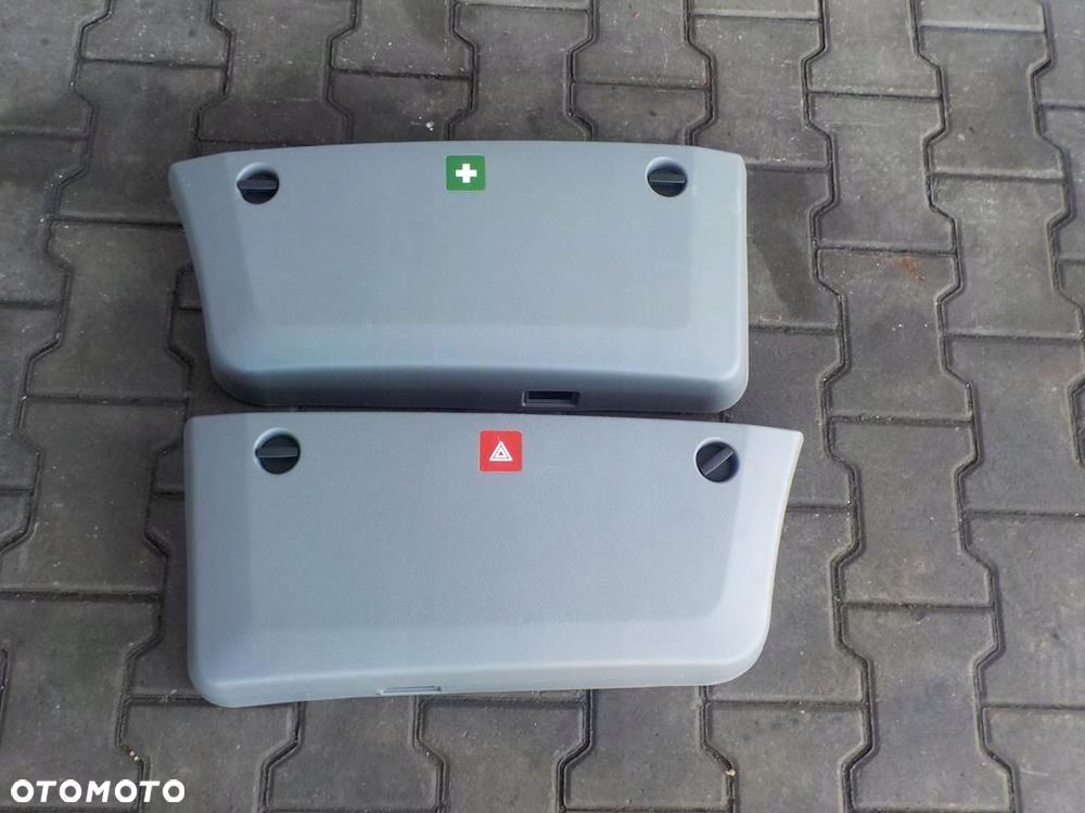 VW CRAFTER 906 ZAŚLEPKA SCHOWEK KIESZEŃ DRZWI LEWYCH PRAWY - 1