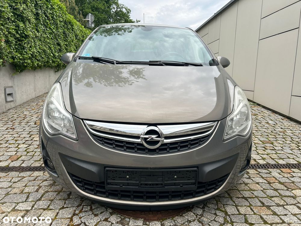 Opel Corsa 1.4 16V Cosmo - 13