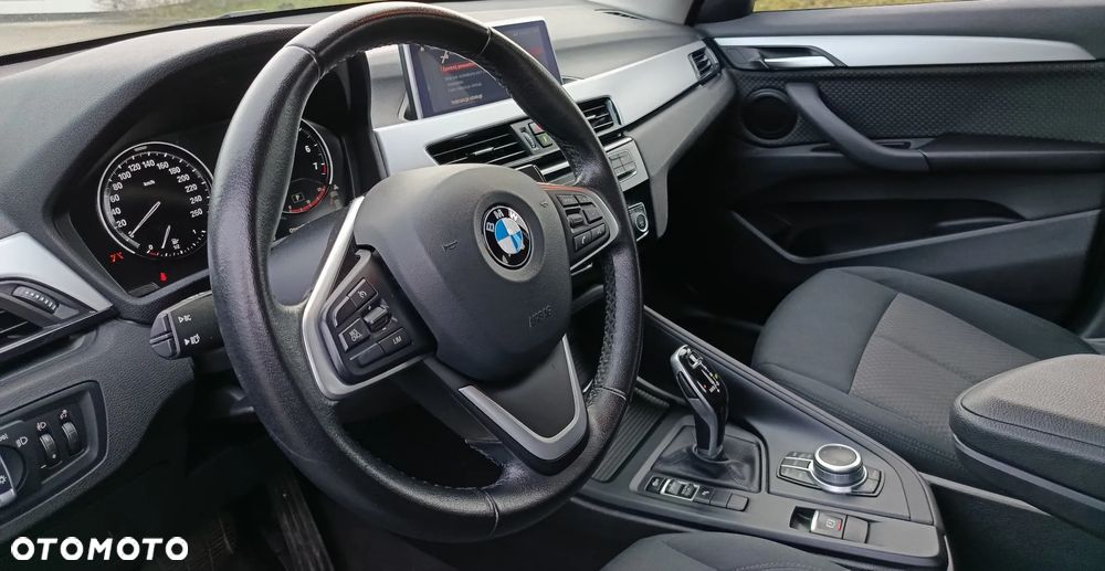 BMW X1 sDrive18i GPF Sport Line - 12